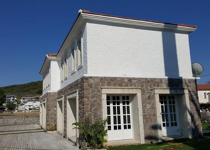 Yali Ilica Bed & Breakfast